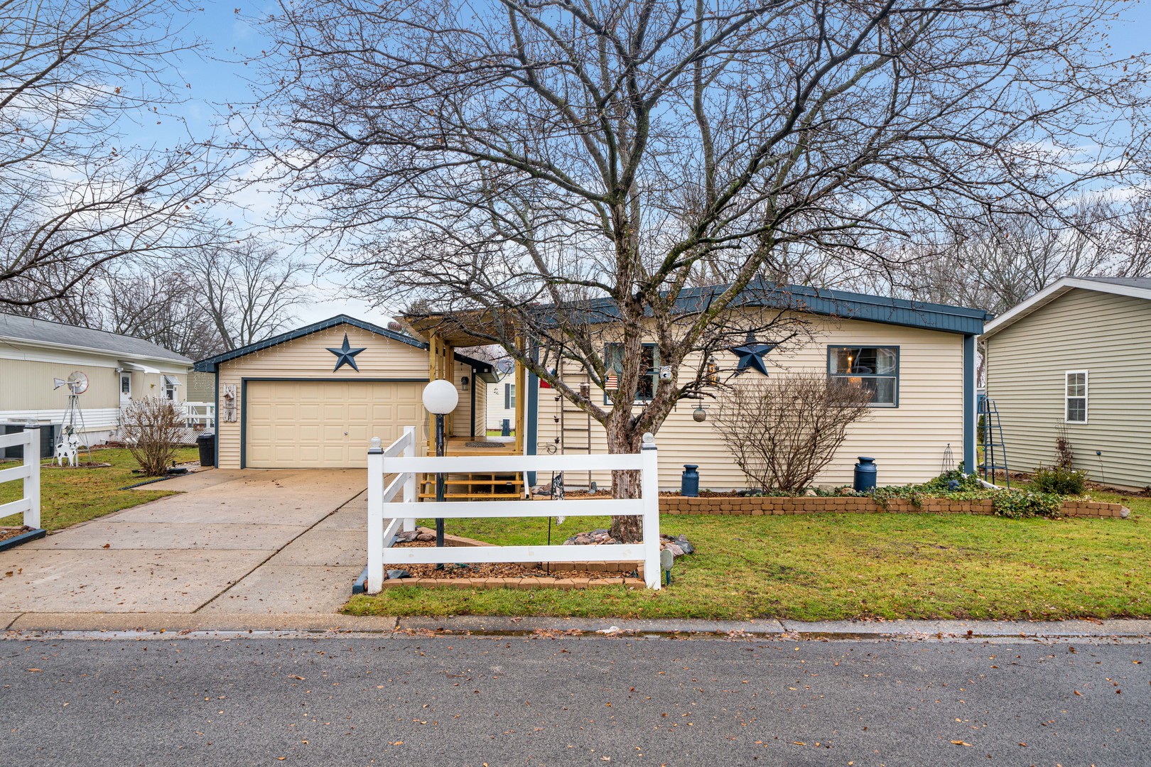 Homes for sale in Sandwich, IL | 78 Birch Dr, Sandwich, IL 60548 | MLS# 12263264