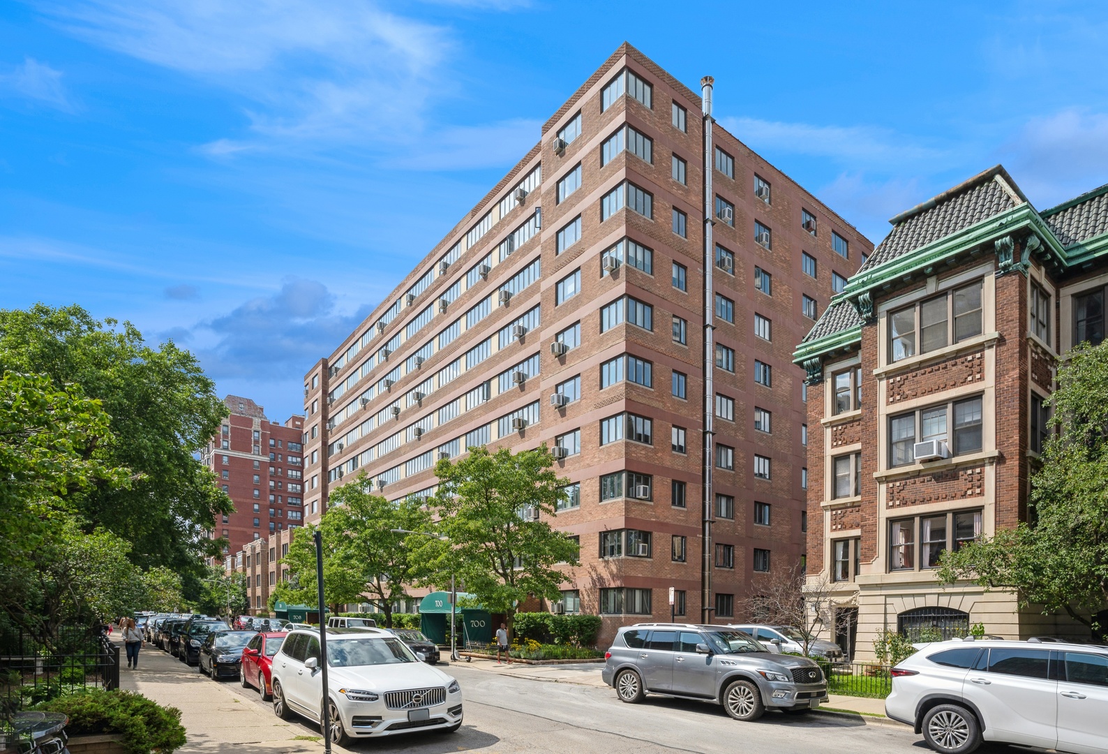 1st image of 700 W Bittersweet Pl #906, Chicago, IL 60613 | MLS# 12293317