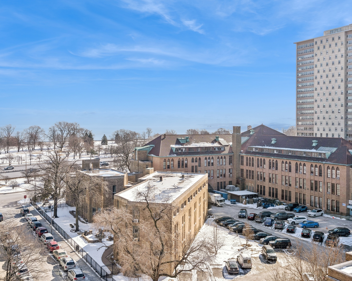 4th image of 700 W Bittersweet Pl #906, Chicago, IL 60613 | MLS# 12293317