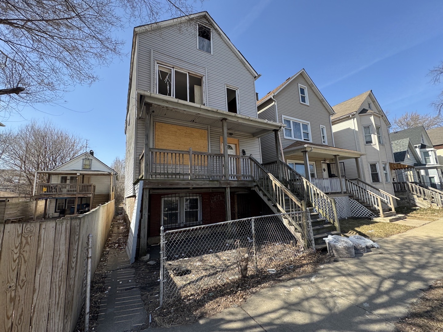 Homes for sale in Chicago, IL | 8412 S Exchange Ave, Chicago, IL 60617 | MLS# 12312176