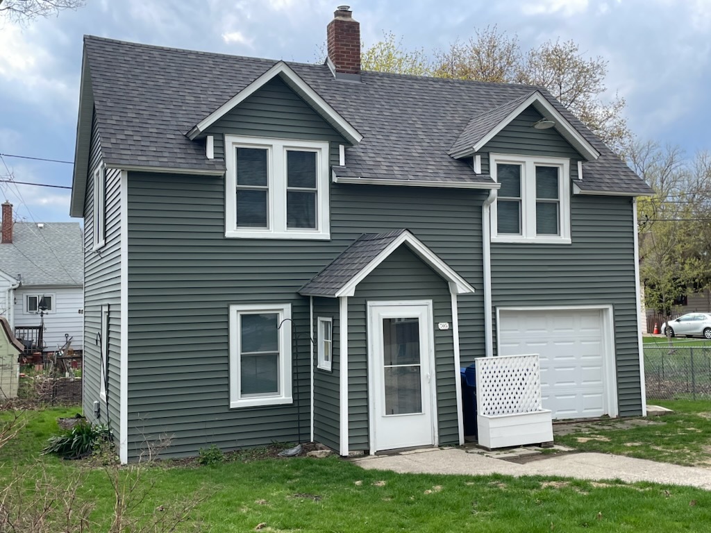 Homes for sale in Dekalb, IL | 705 N 6Th St, Dekalb, IL 60115 | MLS# 12327396