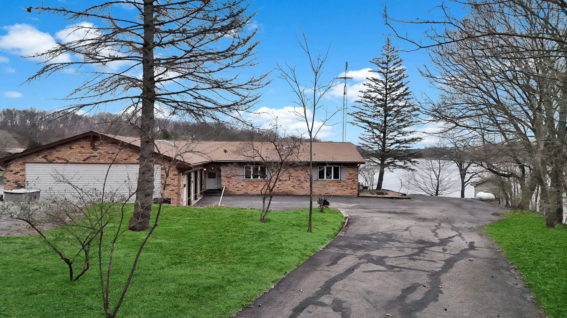 Homes for sale in Putnam, IL | 20 Chairtree Ct, Putnam, IL 61560 | MLS# 12329204