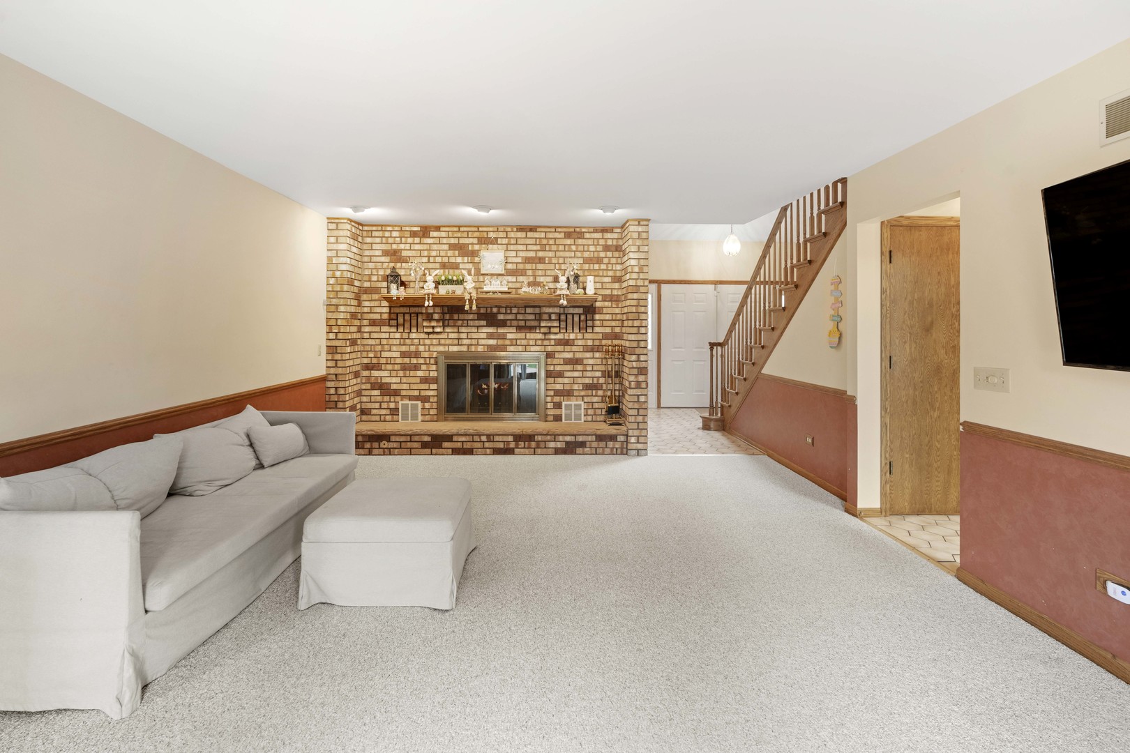 Homes for sale in Beecher, IL | 524 Meadow Ln, Beecher, IL 60401 | MLS# 12347381