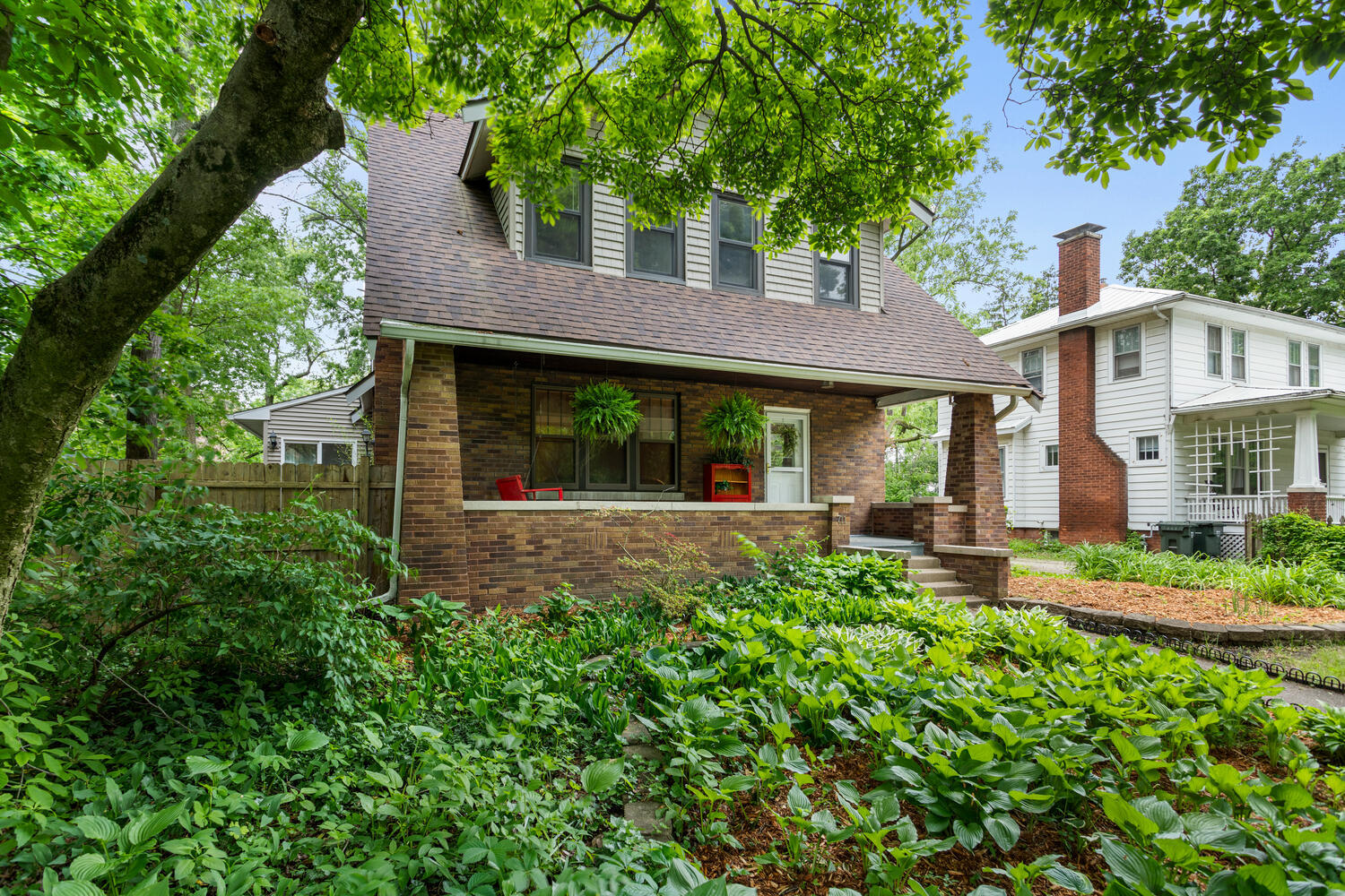 Homes for sale in Urbana, IL | 711 W Iowa St, Urbana, IL 61801 | MLS# 12362117