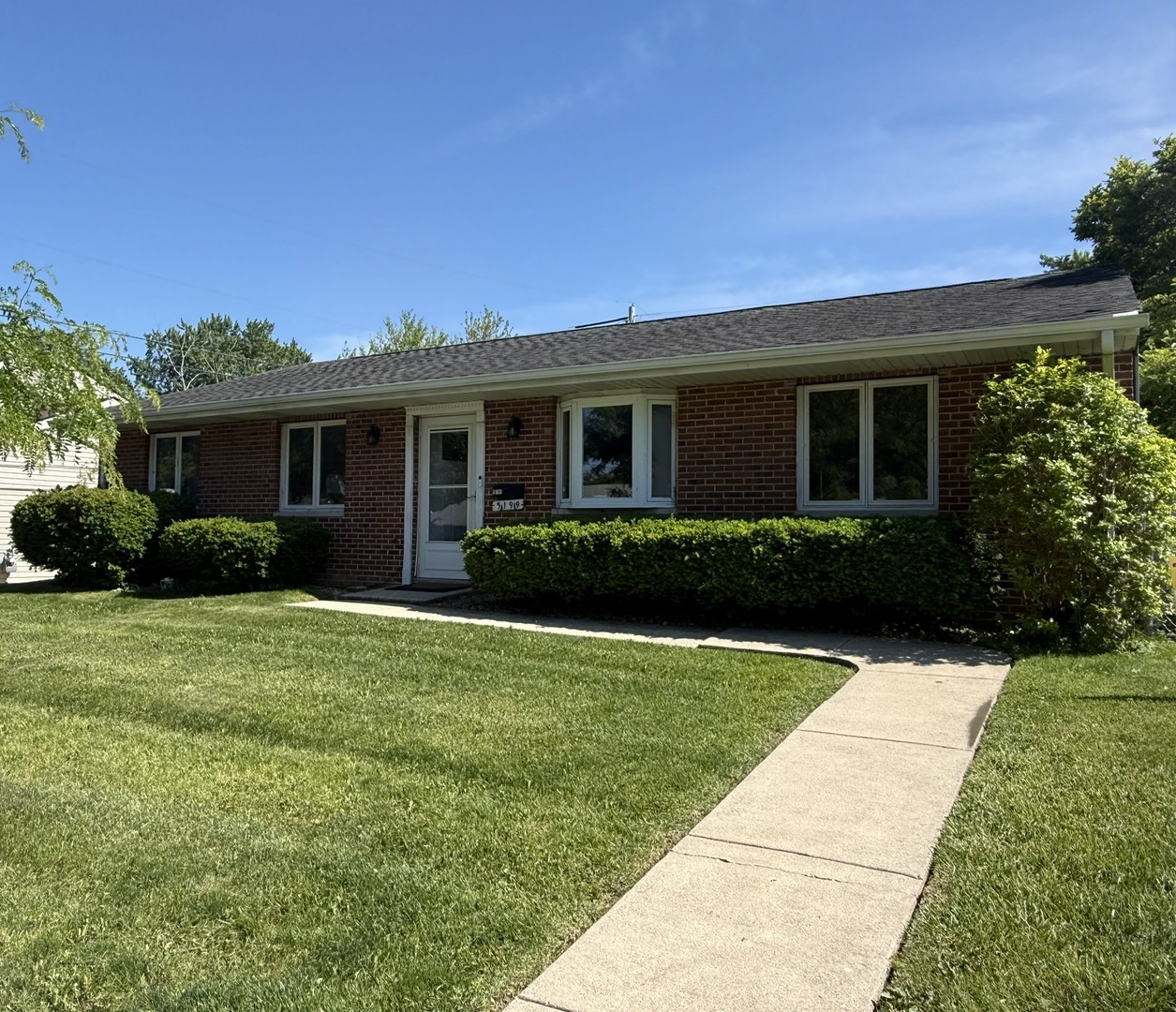 Homes for sale in Oak Forest, IL | 5199 Elmwood Rd, Oak Forest, IL 60452 | MLS# 12365015