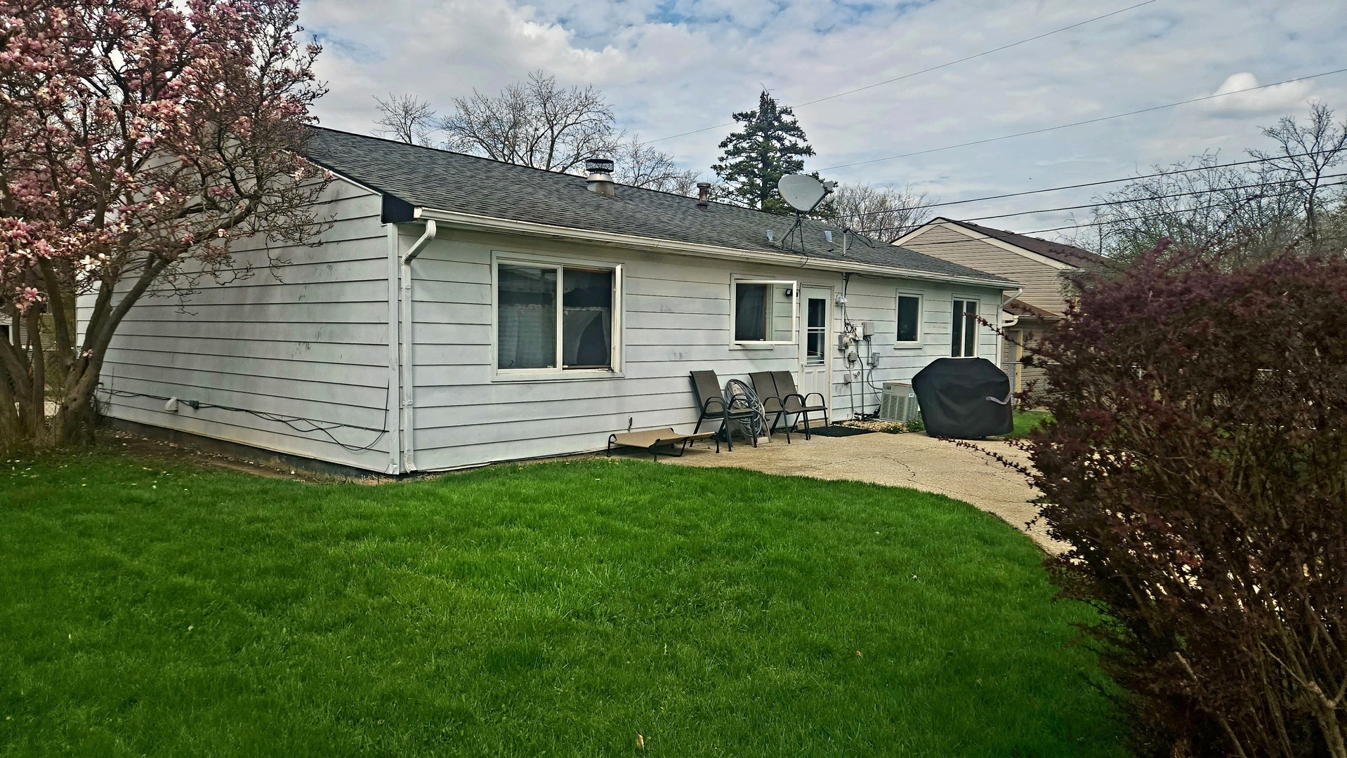 Homes for sale in Oak Forest, IL | 5199 Elmwood Rd, Oak Forest, IL 60452 | MLS# 12365015