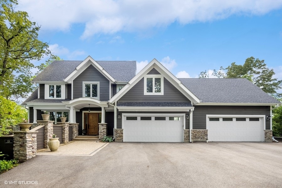 Homes for sale in Mchenry, IL | 1124 Blackhawk Ave, Mchenry, IL 60051 | MLS# 12365659