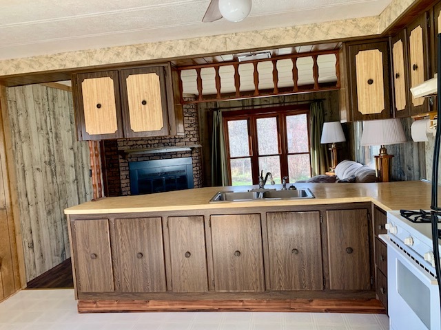 Homes for sale in West Chicago, IL | 27W370 Geneva Rd #13, West Chicago, IL 60185 | MLS# 12368415