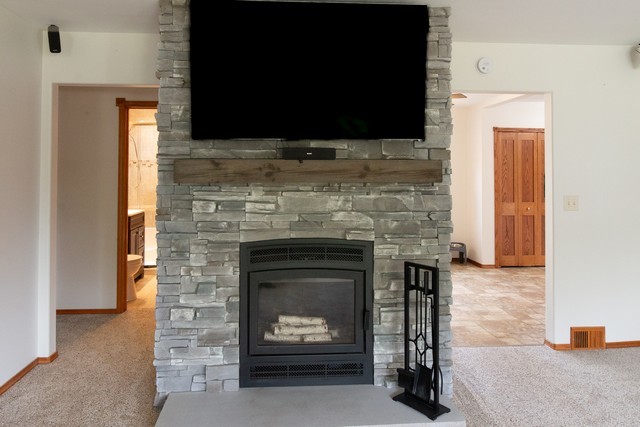 Homes for sale in Silver Lake, WI | 208 E Northwater St, Silver Lake, WI 53170 | MLS# 12373602