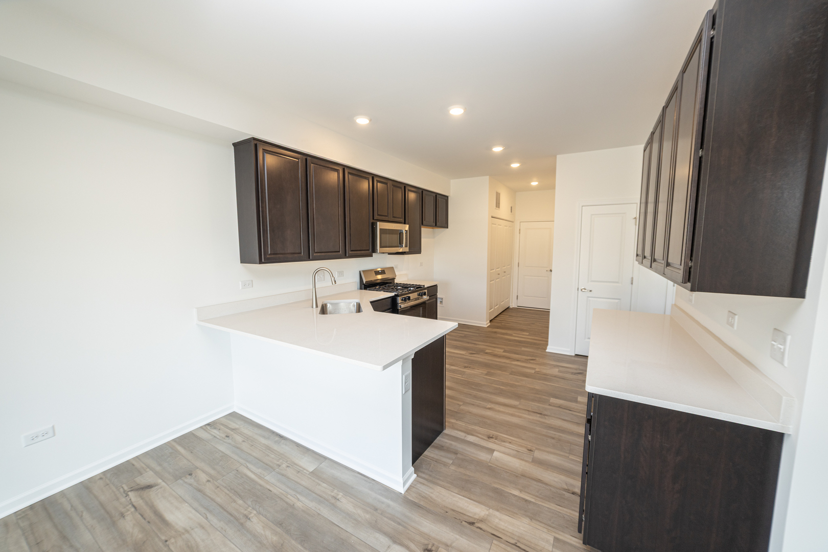 Homes for sale in Joliet, IL | 7827 Nightshade Ln, Joliet, IL 60431 | MLS# 12374504