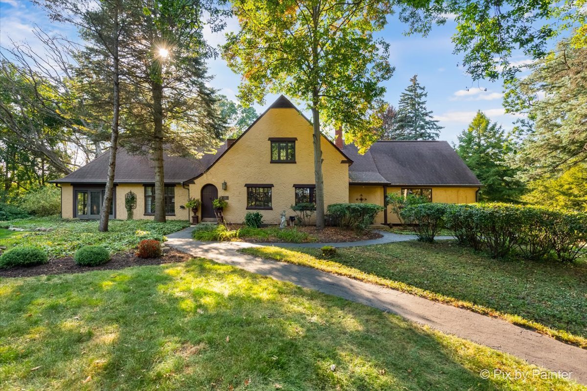 Homes for sale in Crystal Lake, IL | 4915 Terra Cotta Rd, Crystal Lake, IL 60012 | MLS# 12379230