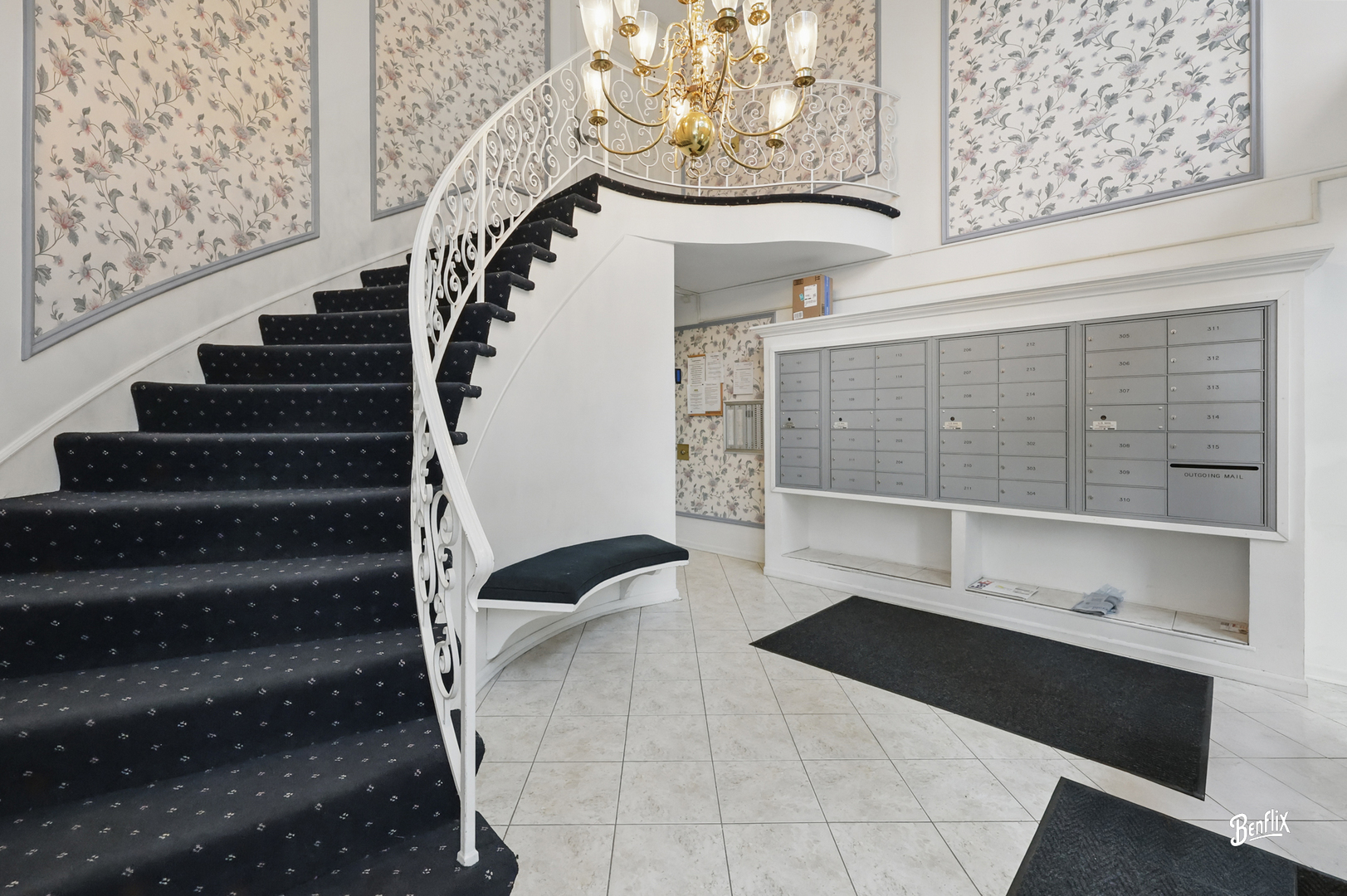 Homes for sale in Rolling Meadows, IL | 5500 Carriageway Dr #213, Rolling Meadows, IL 60008 | MLS# 12379515