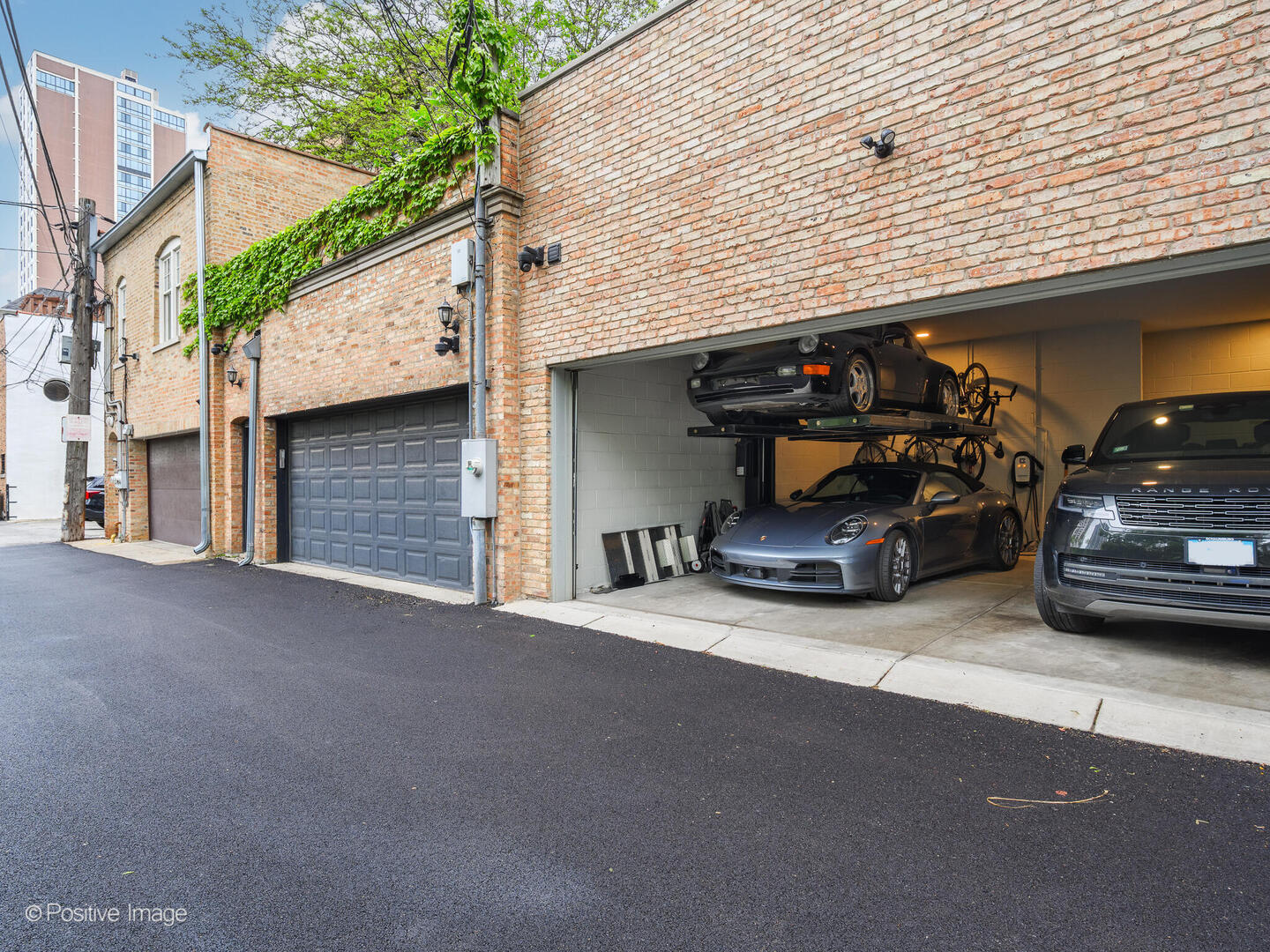 Homes for sale in Chicago, IL | 1438 N Dearborn St, Chicago, IL 60610 | MLS# 12379566