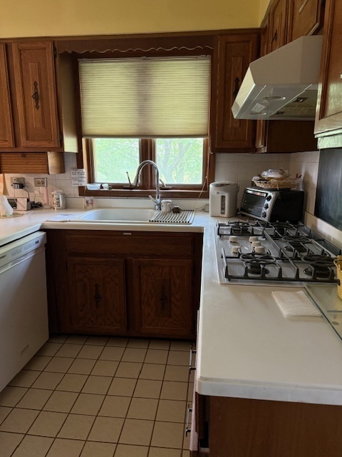 Homes for sale in Mount Prospect, IL | 2952 Briarwood Dr, Mount Prospect, IL 60056 | MLS# 12381026