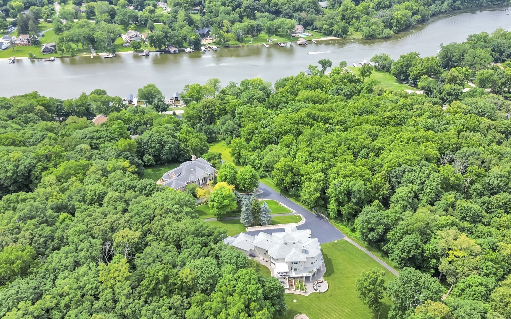 Homes for sale in Barrington Hills, IL | 10470 N River Rd, Barrington Hills, IL 60010 | MLS# 12385217