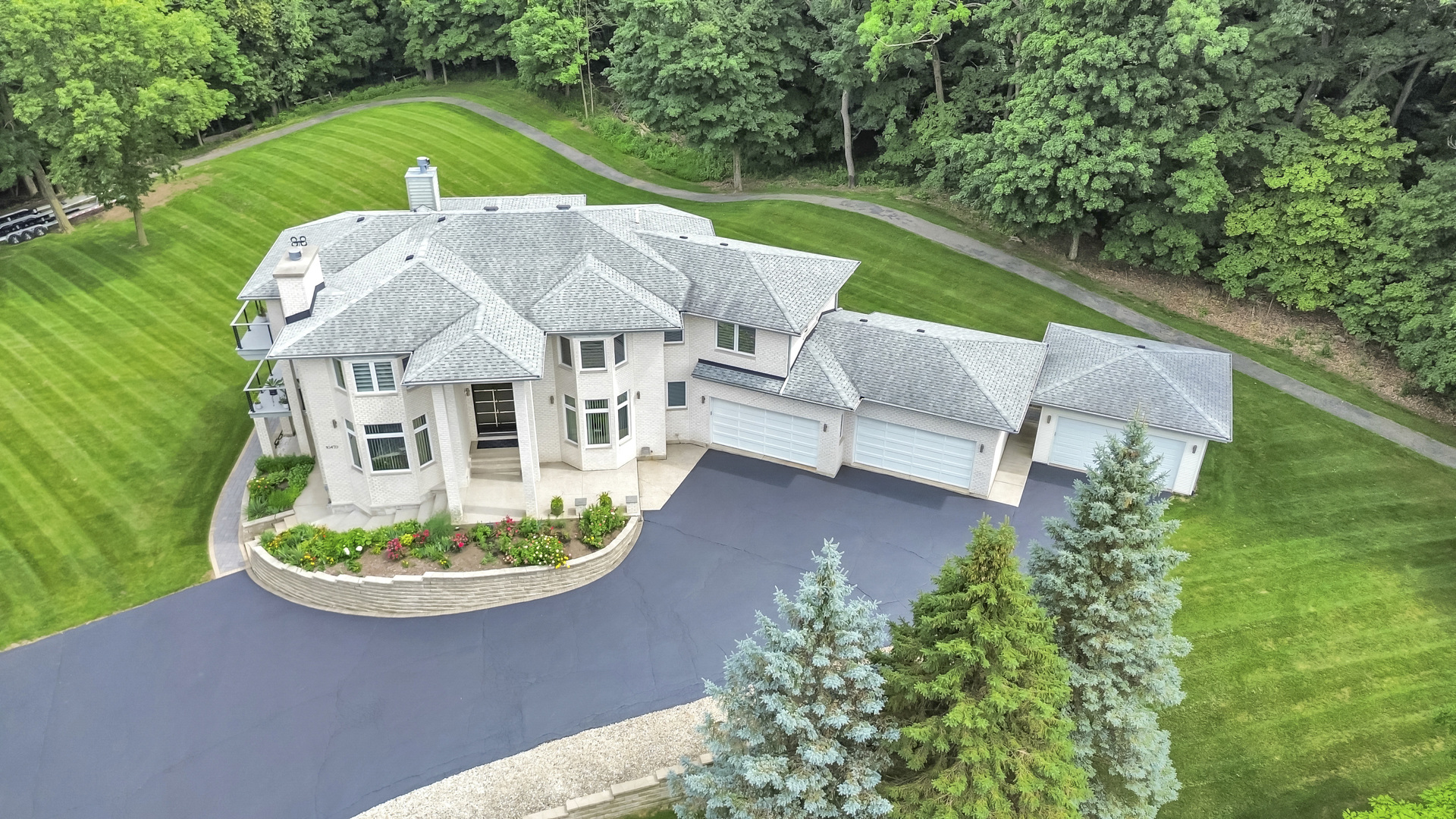 Homes for sale in Barrington Hills, IL | 10470 N River Rd, Barrington Hills, IL 60010 | MLS# 12385217