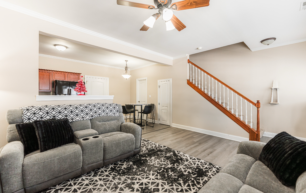 Homes for sale in Dekalb, IL | 301 Par Five Unit B Dr, Dekalb, IL 60115 | MLS# 12385971