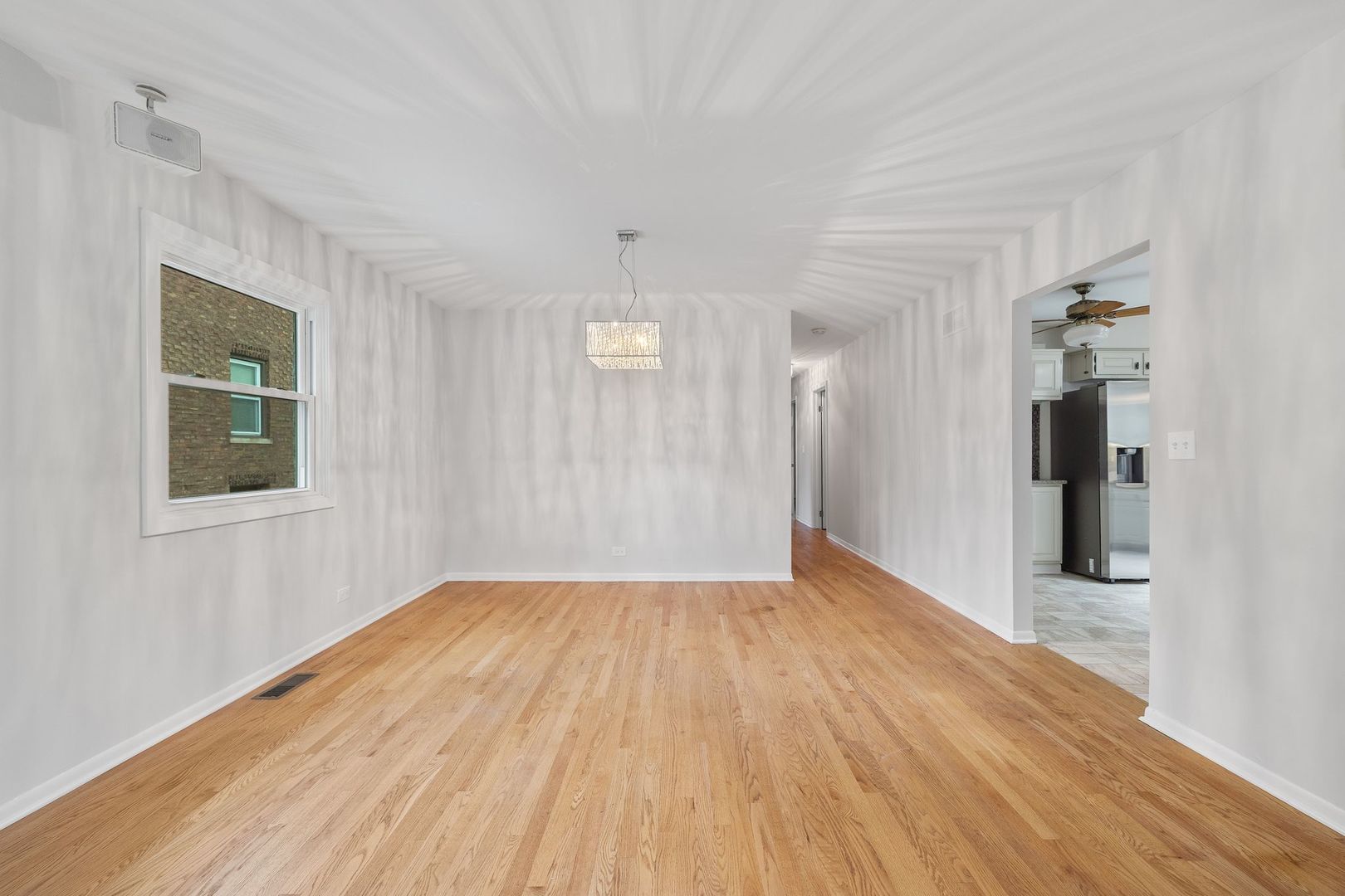 Homes for sale in Des Plaines, IL | 1094 E Algonquin Rd, Des Plaines, IL 60016 | MLS# 12386569