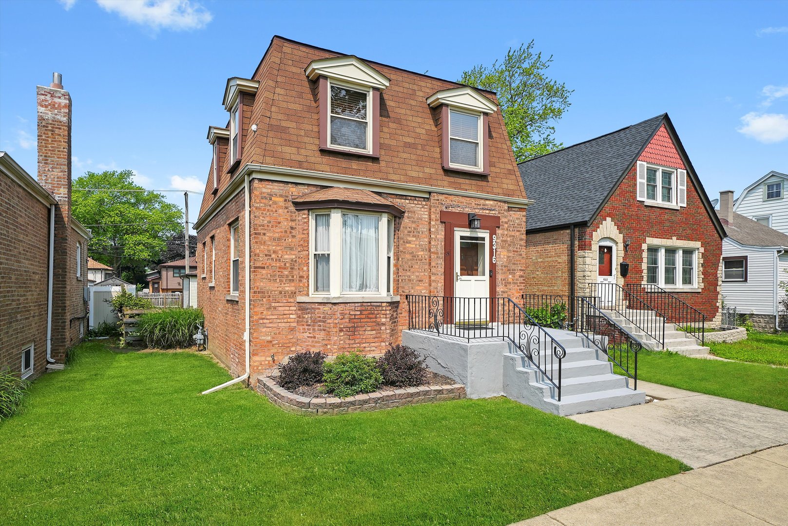 Homes for sale in Evergreen Park, IL | 9316 S Utica Ave, Evergreen Park, IL 60805 | MLS# 12389713