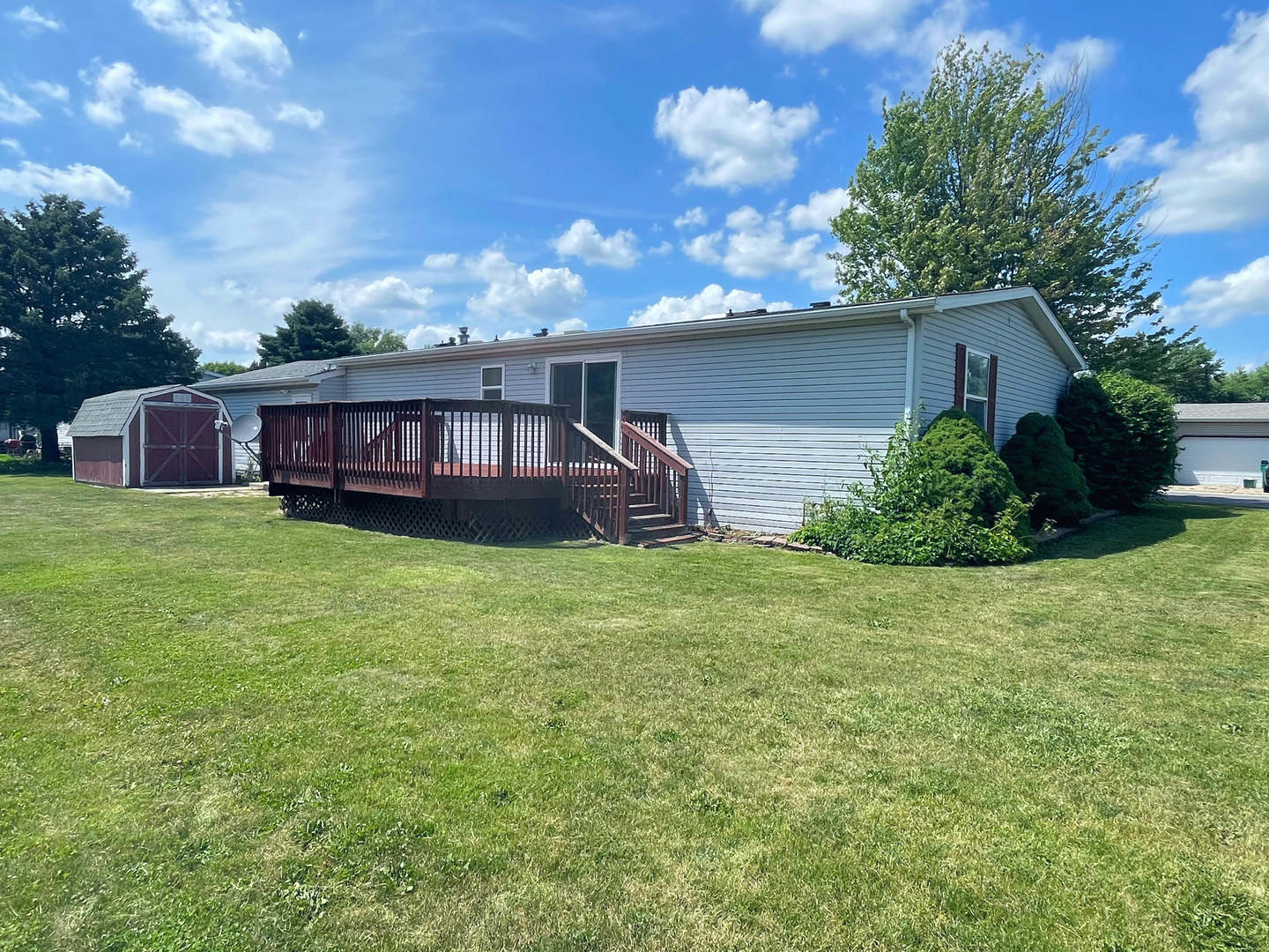 Homes for sale in Sandwich, IL | 113 Cardinal Ln, Sandwich, IL 60548 | MLS# 12401679