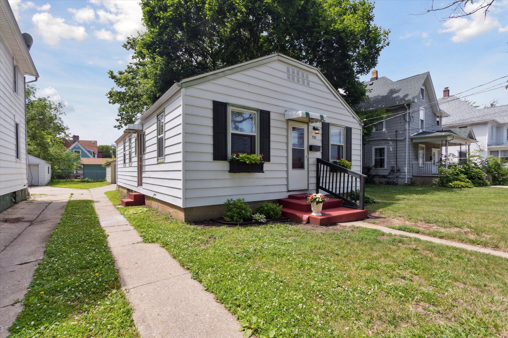 Homes for sale in Beloit, WI | 930 Harrison Ave, Beloit, WI 53511 | MLS# 12401784