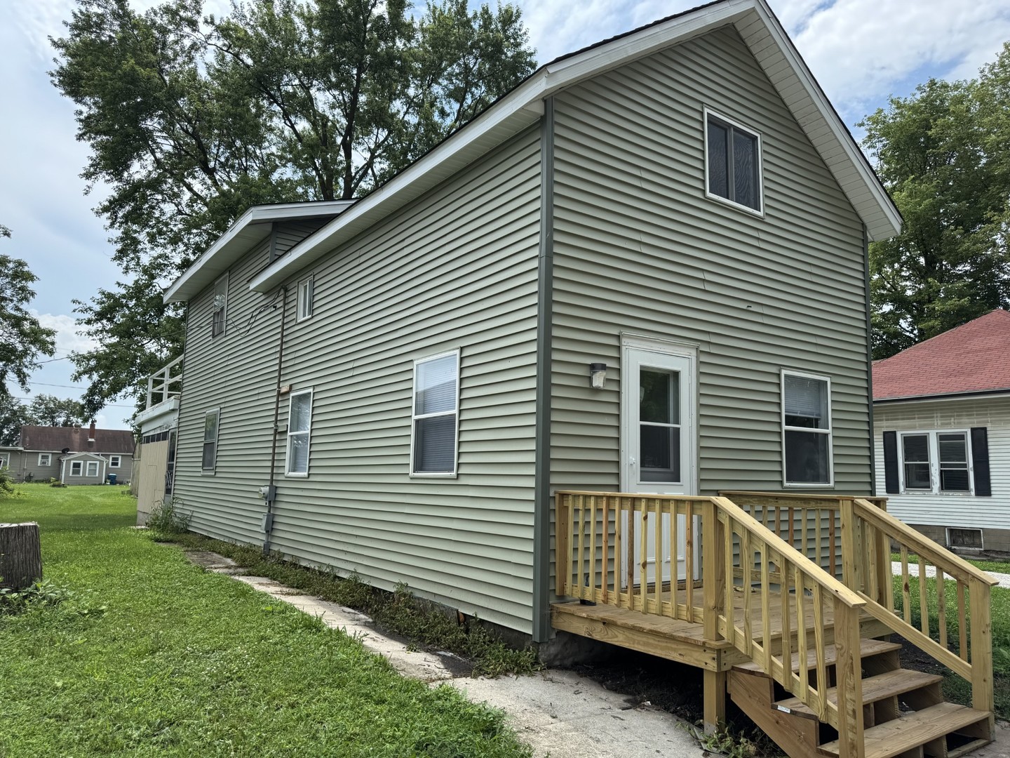 Homes for sale in Chenoa, IL | 309 W Owsley St, Chenoa, IL 61726 | MLS# 12403254