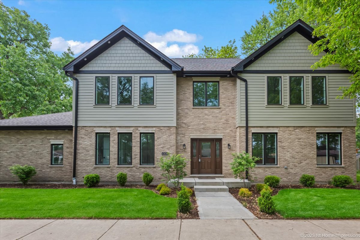 Homes for sale in Oak Lawn, IL | 10100 S Kildare Ave, Oak Lawn, IL 60453 | MLS# 12406269