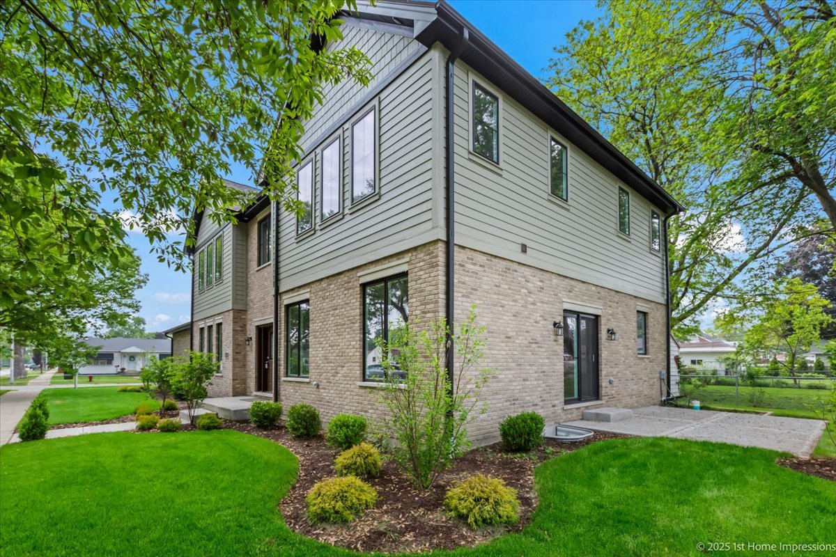 Homes for sale in Oak Lawn, IL | 10100 S Kildare Ave, Oak Lawn, IL 60453 | MLS# 12406269