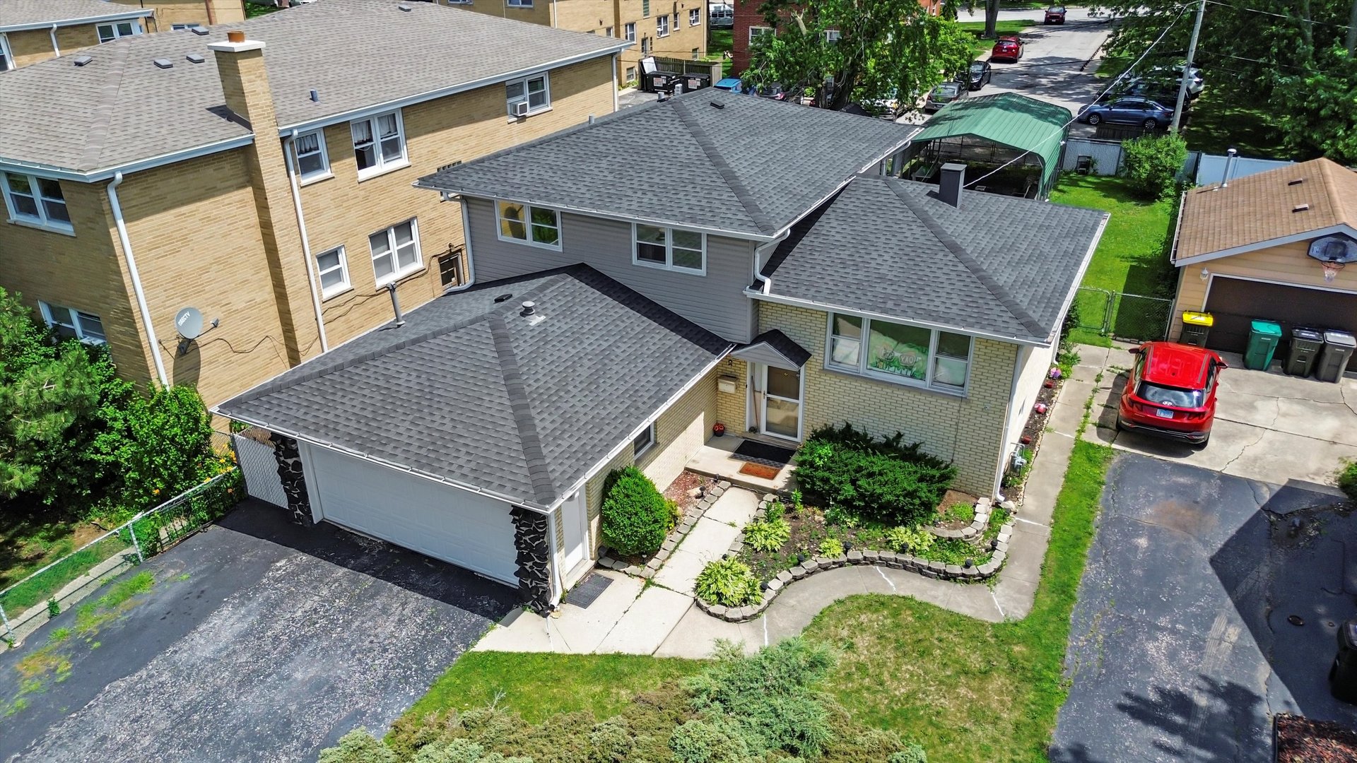 Homes for sale in Chicago Ridge, IL | 10529 Lyman Ave, Chicago Ridge, IL 60415 | MLS# 12406295