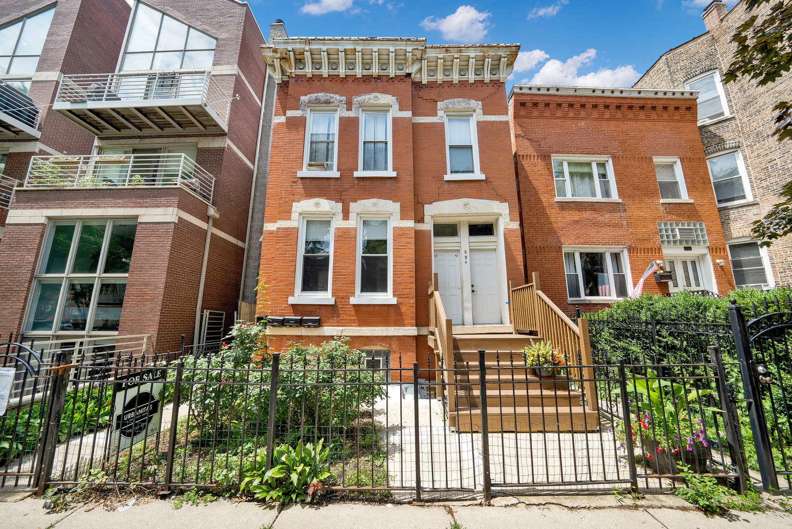 Homes for sale in Chicago, IL | 856 N Marshfield Ave, Chicago, IL 60622 | MLS# 12408824