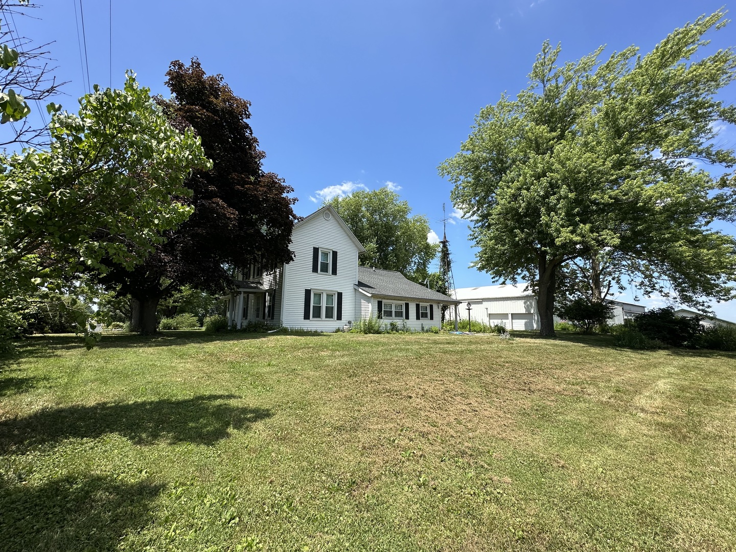 Homes for sale in Monticello, IL | 1184 Il Route 10, Monticello, IL 61856 | MLS# 12411474