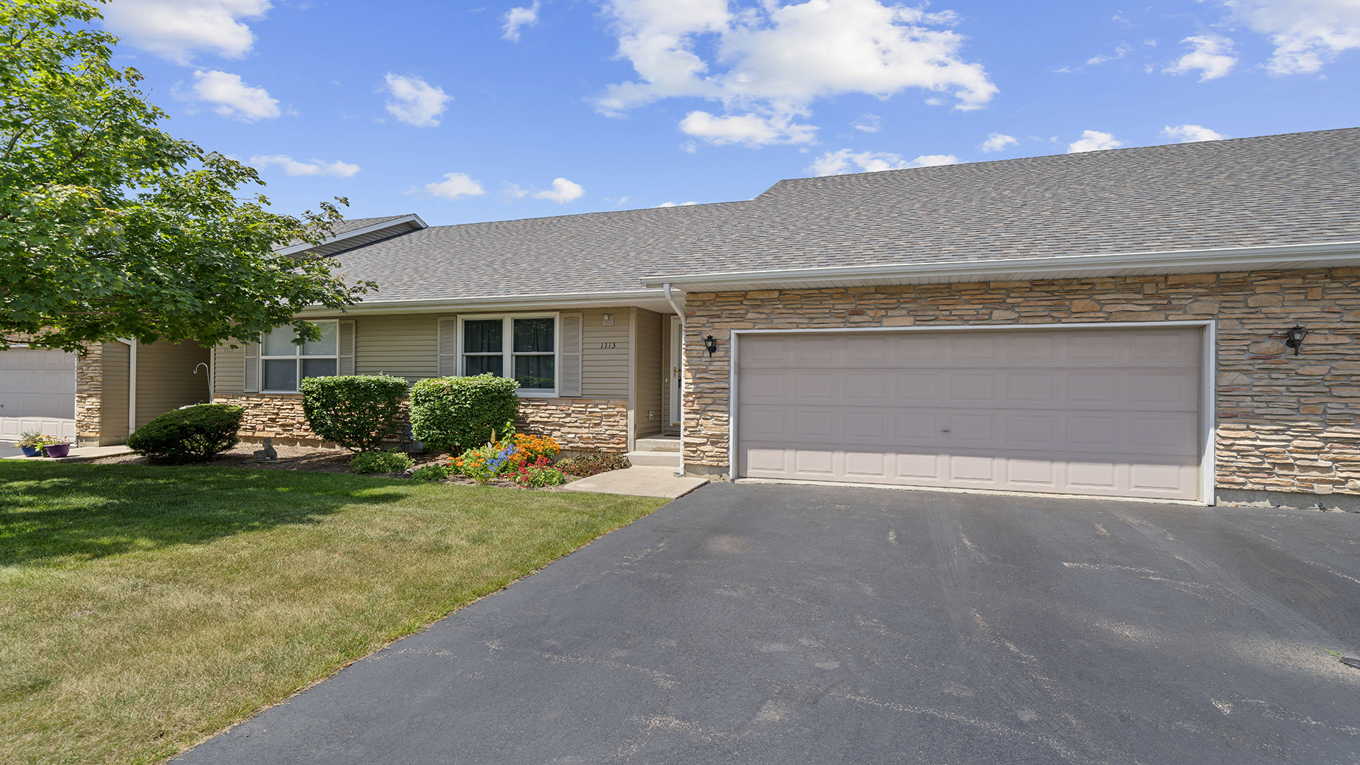 Homes for sale in Sycamore, IL | 1113 Rose Dr, Sycamore, IL 60178 | MLS# 12412447