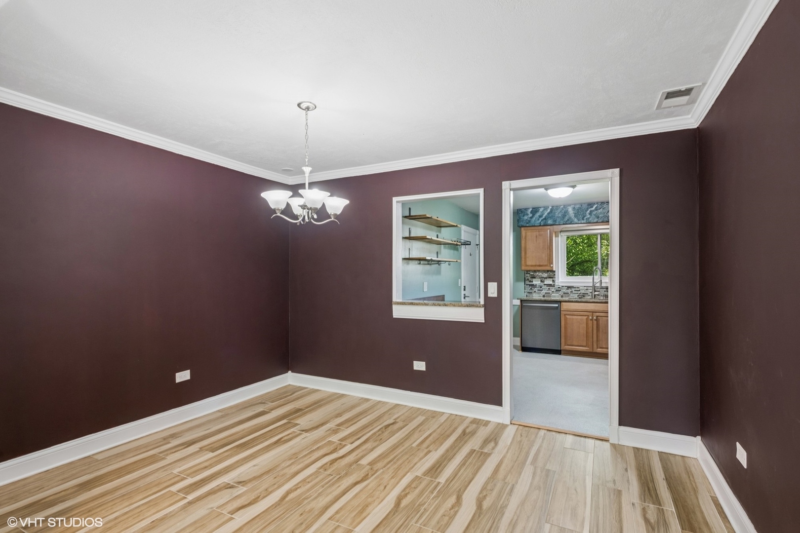 Homes for sale in Glenview, IL | 700 Cobblestone Cir #D, Glenview, IL 60025 | MLS# 12412473