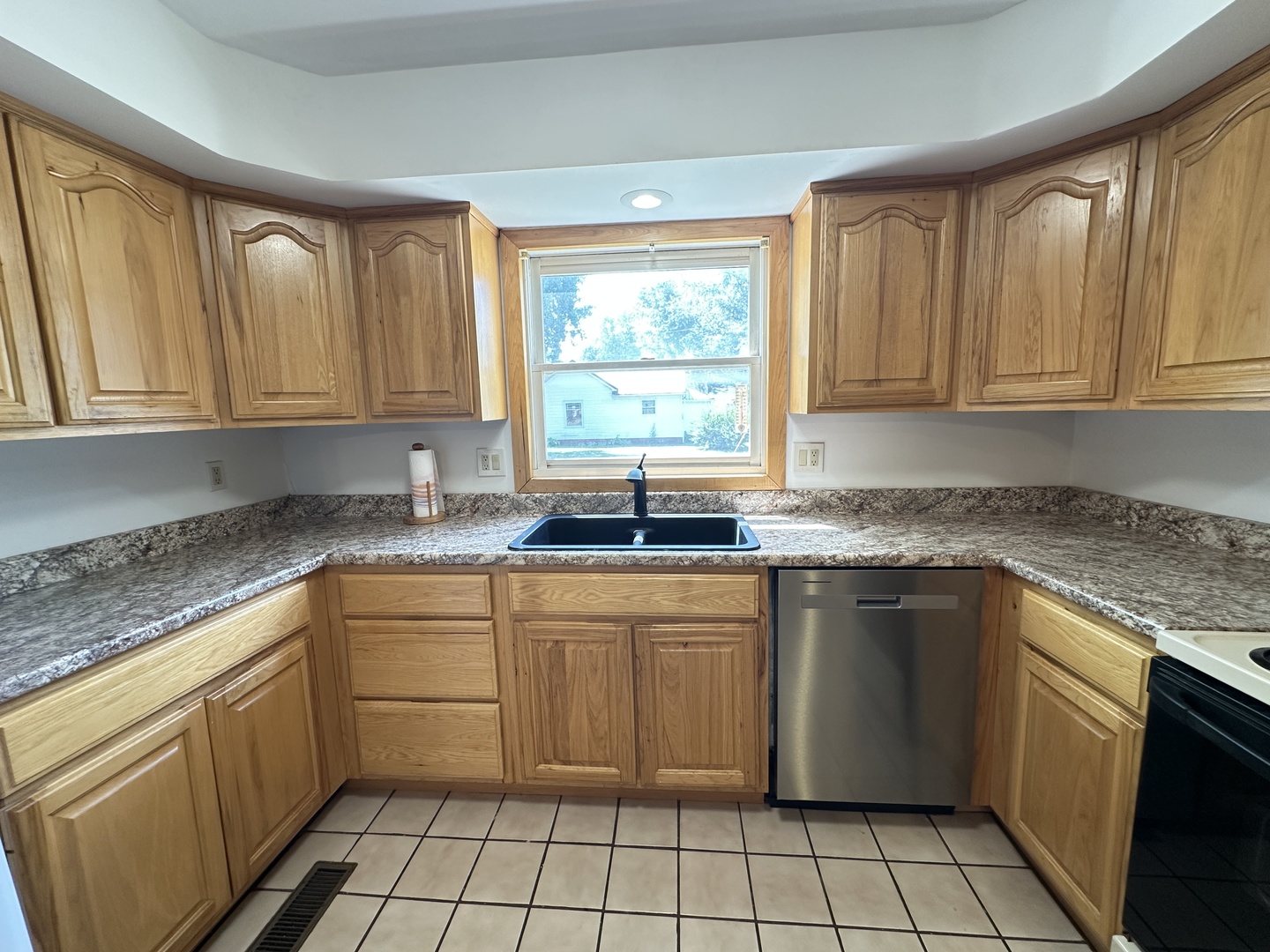 Homes for sale in Mansfield, IL | 101 E Illinois St, Mansfield, IL 61854 | MLS# 12418737