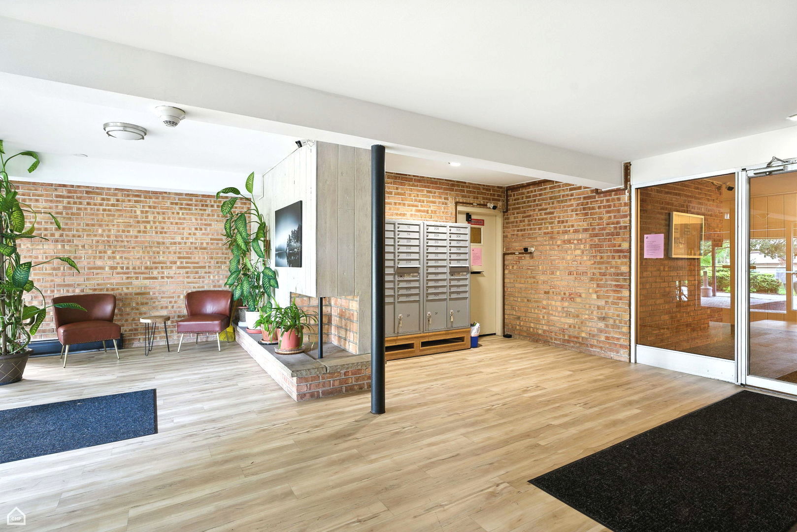 Homes for sale in Arlington Heights, IL | 810 E Shady Way #102, Arlington Heights, IL 60005 | MLS# 12419441