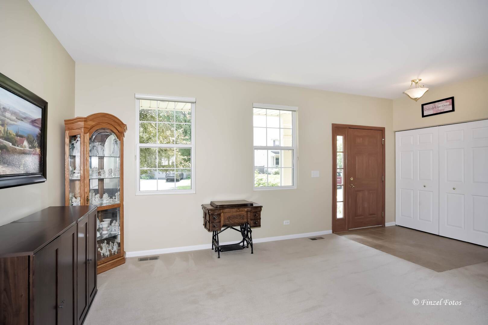 Homes for sale in Pingree Grove, IL | 975 Valley Stream Dr, Pingree Grove, IL 60140 | MLS# 12421184