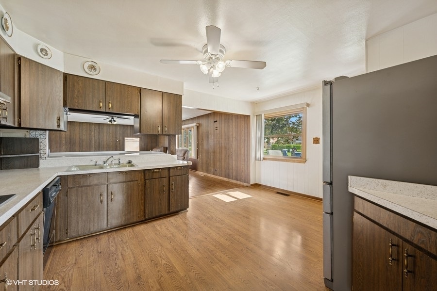 Homes for sale in Bridgeview, IL | 7030 W 91St St, Bridgeview, IL 60455 | MLS# 12421276