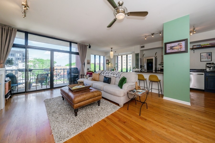 Homes for sale in Chicago, IL | 3232 N Halsted St #D412, Chicago, IL 60657 | MLS# 12422522