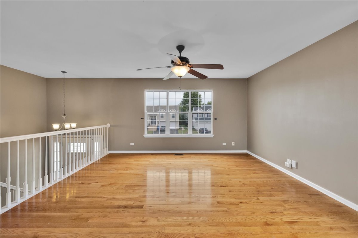 Homes for sale in South Elgin, IL | 1459 S Blackhawk Cir, South Elgin, IL 60177 | MLS# 12426307