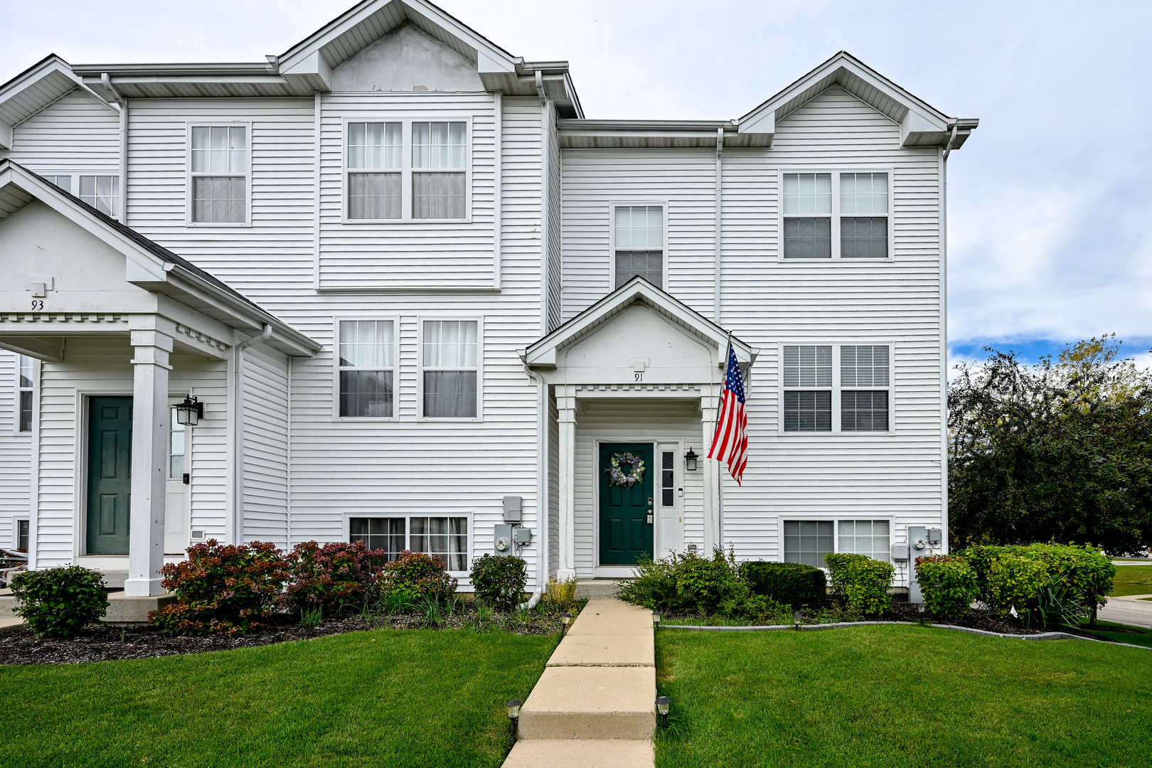 Homes for sale in Hainesville, IL | 91 W Big Horn Dr, Hainesville, IL 60073 | MLS# 12429480