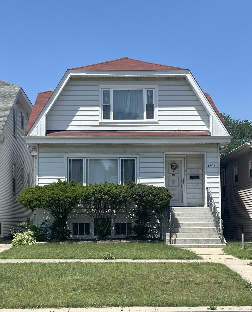 Homes for sale in Norridge, IL | 4304 N Oriole Ave, Norridge, IL 60706 | MLS# 12431754