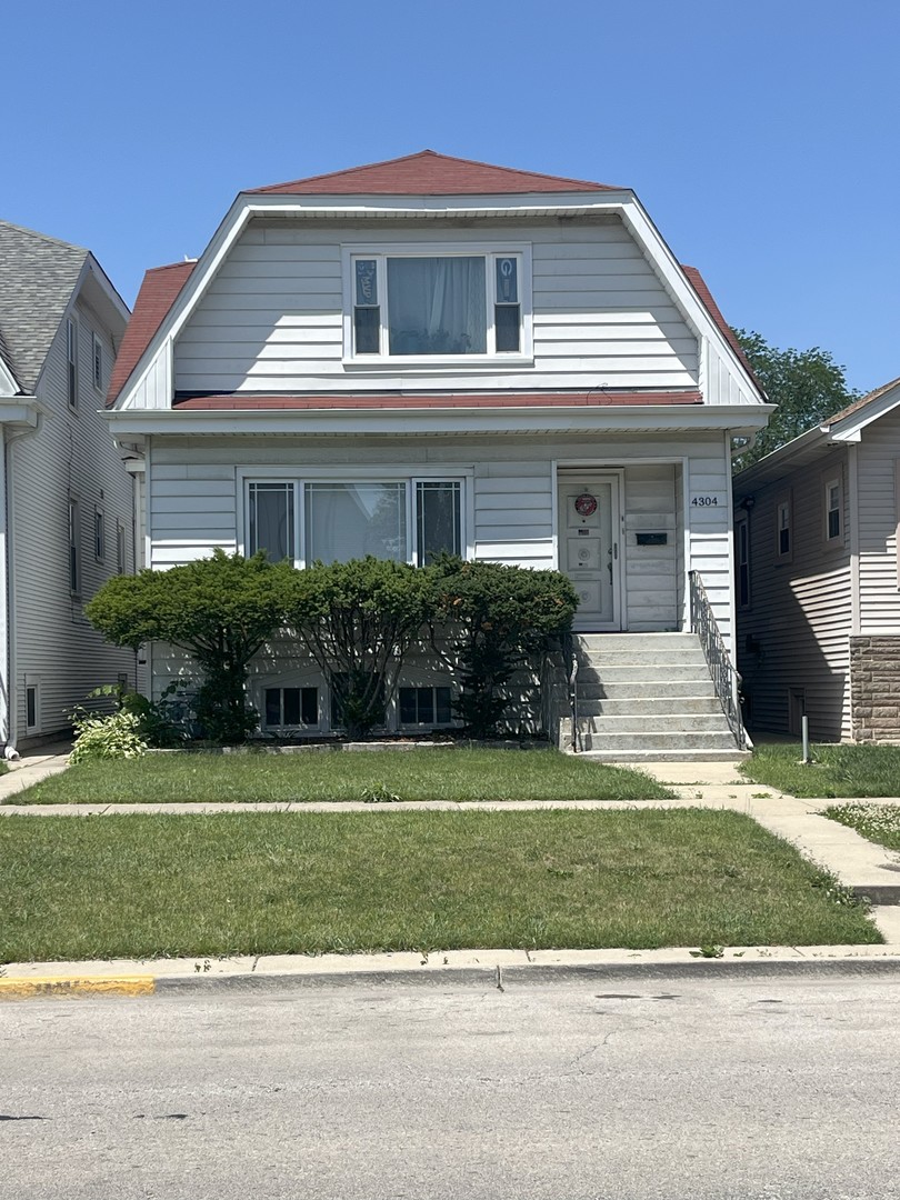 Homes for sale in Norridge, IL | 4304 N Oriole Ave, Norridge, IL 60706 | MLS# 12431754