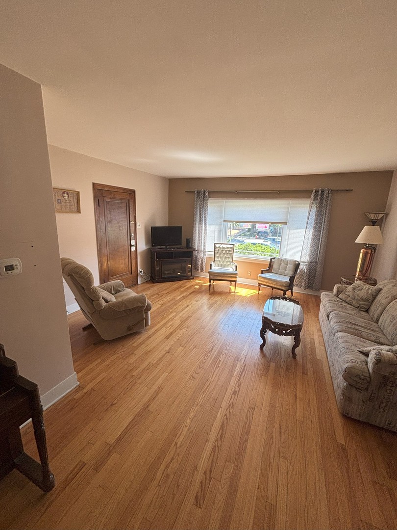 Homes for sale in Norridge, IL | 4304 N Oriole Ave, Norridge, IL 60706 | MLS# 12431754