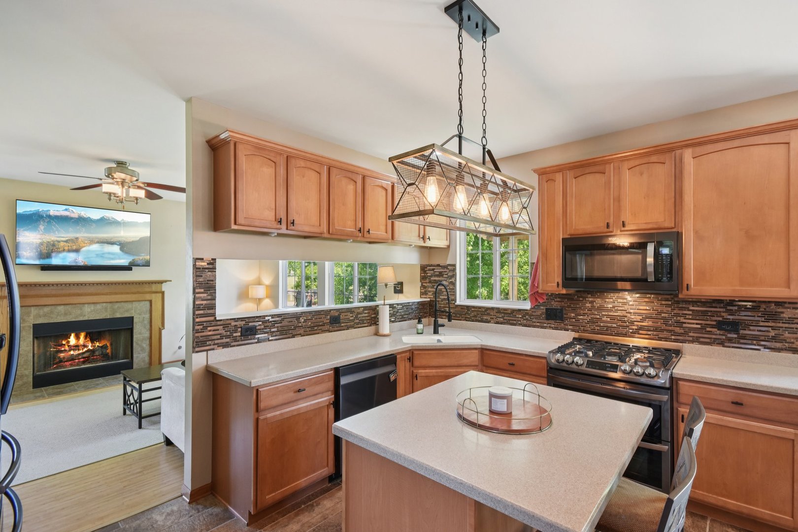 Homes for sale in Hampshire, IL | 2590 Hennig Rd, Hampshire, IL 60140 | MLS# 12433262