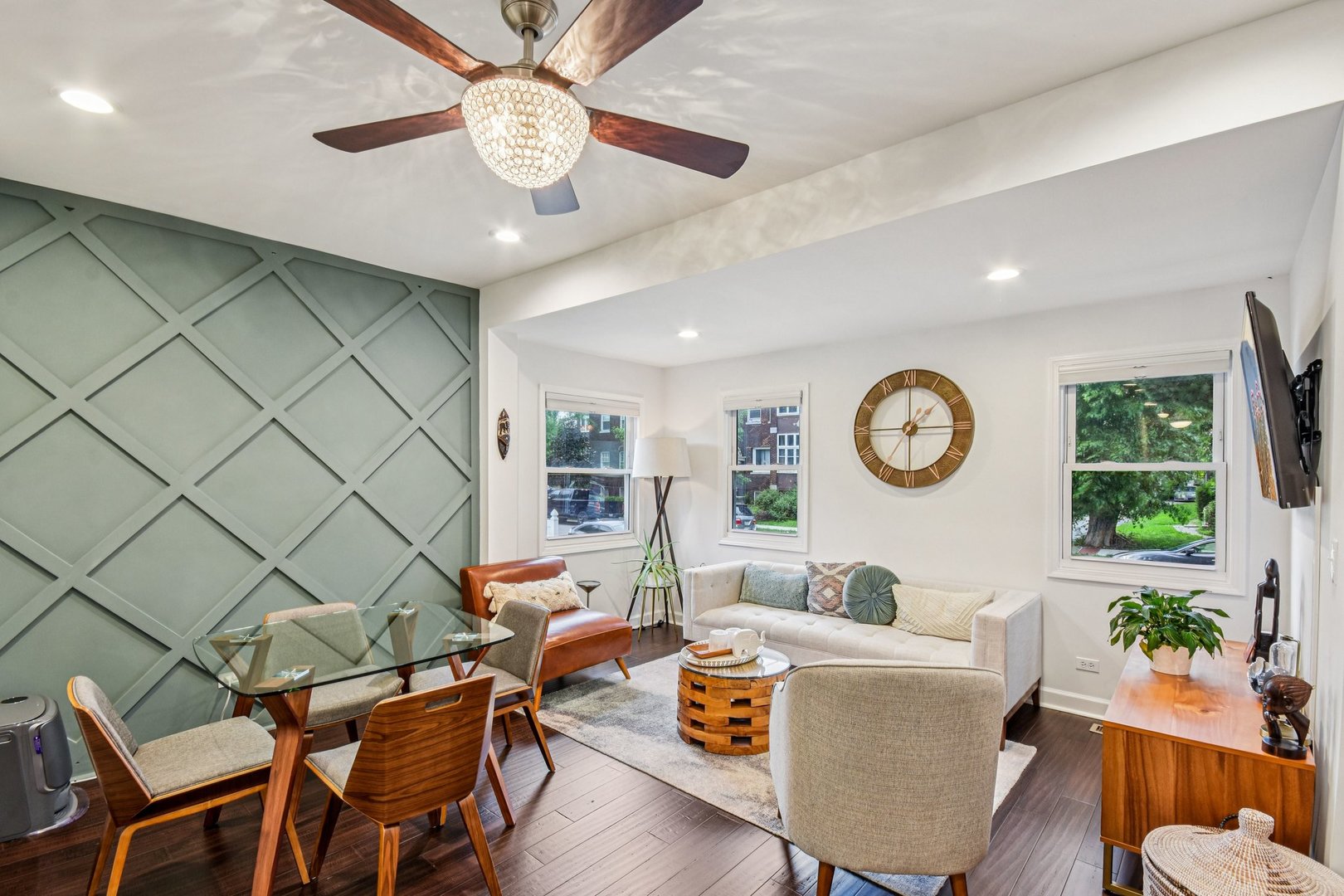 Homes for sale in Berwyn, IL | 3335 Clinton Ave, Berwyn, IL 60402 | MLS# 12440607