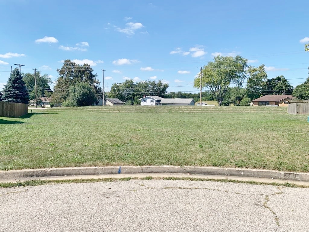 Homes for sale in Normal, IL | 1707 Setter St, Normal, IL 61761 | MLS# 12441211