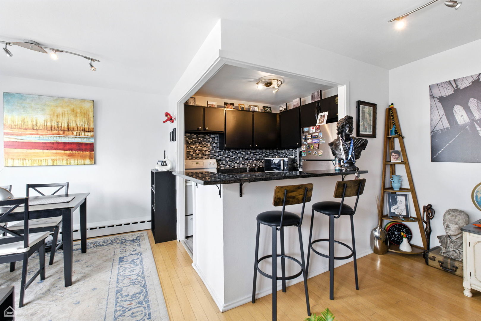 4th image of 700 W Bittersweet Pl #904, Chicago, IL 60613 | MLS# 12441234