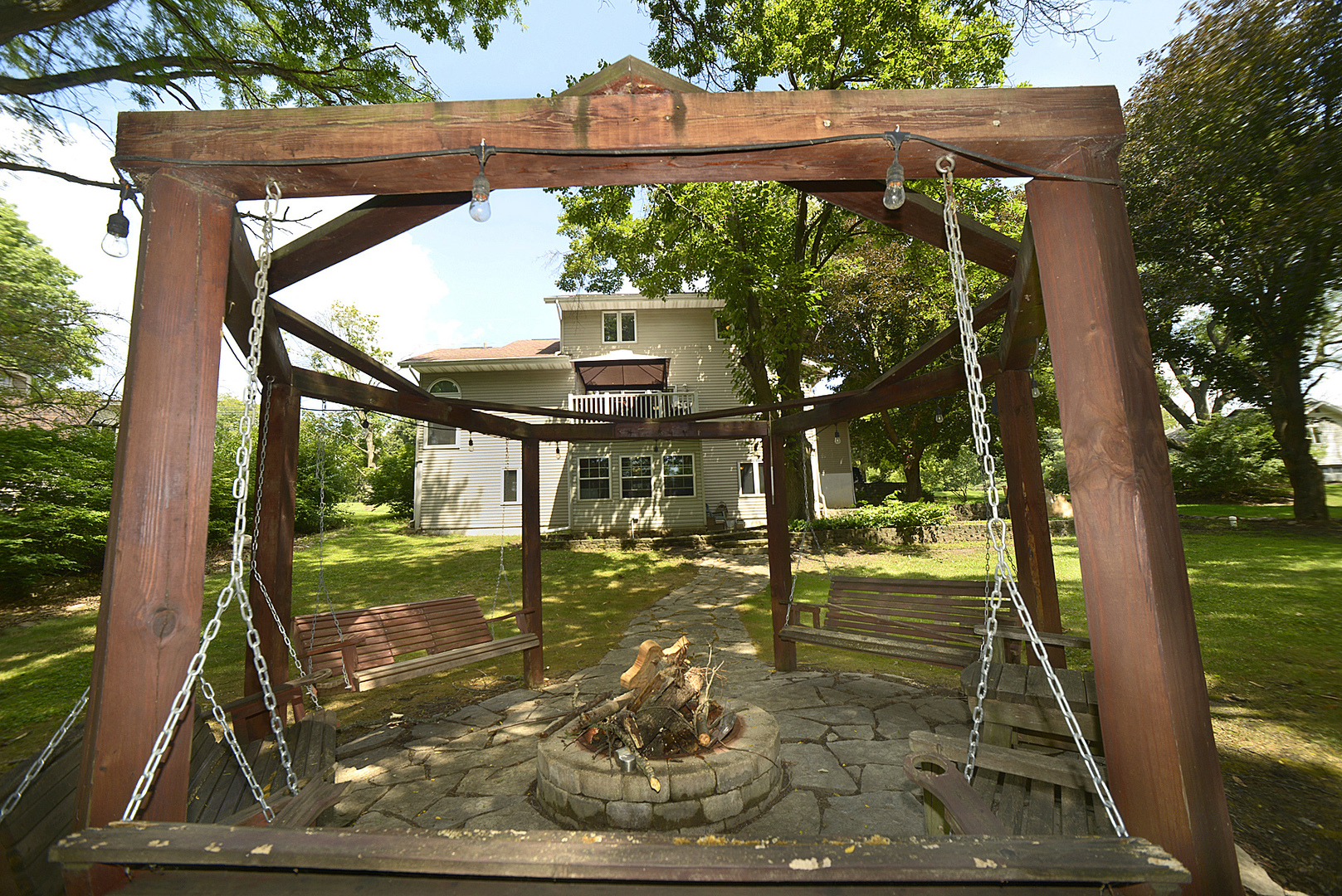 Homes for sale in Ottawa, IL | 2520 Champlain St, Ottawa, IL 61350 | MLS# 12447422