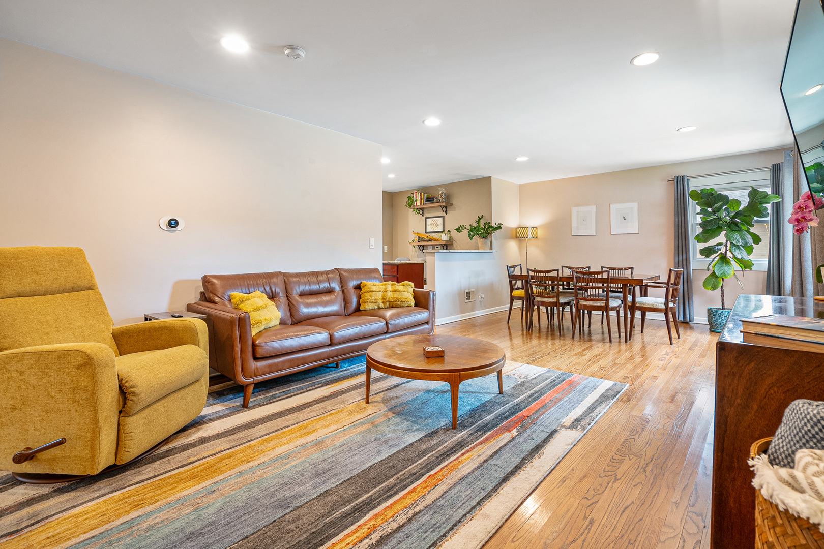 Homes for sale in Arlington Heights, IL | 1302 W Campbell St, Arlington Heights, IL 60005 | MLS# 12451965