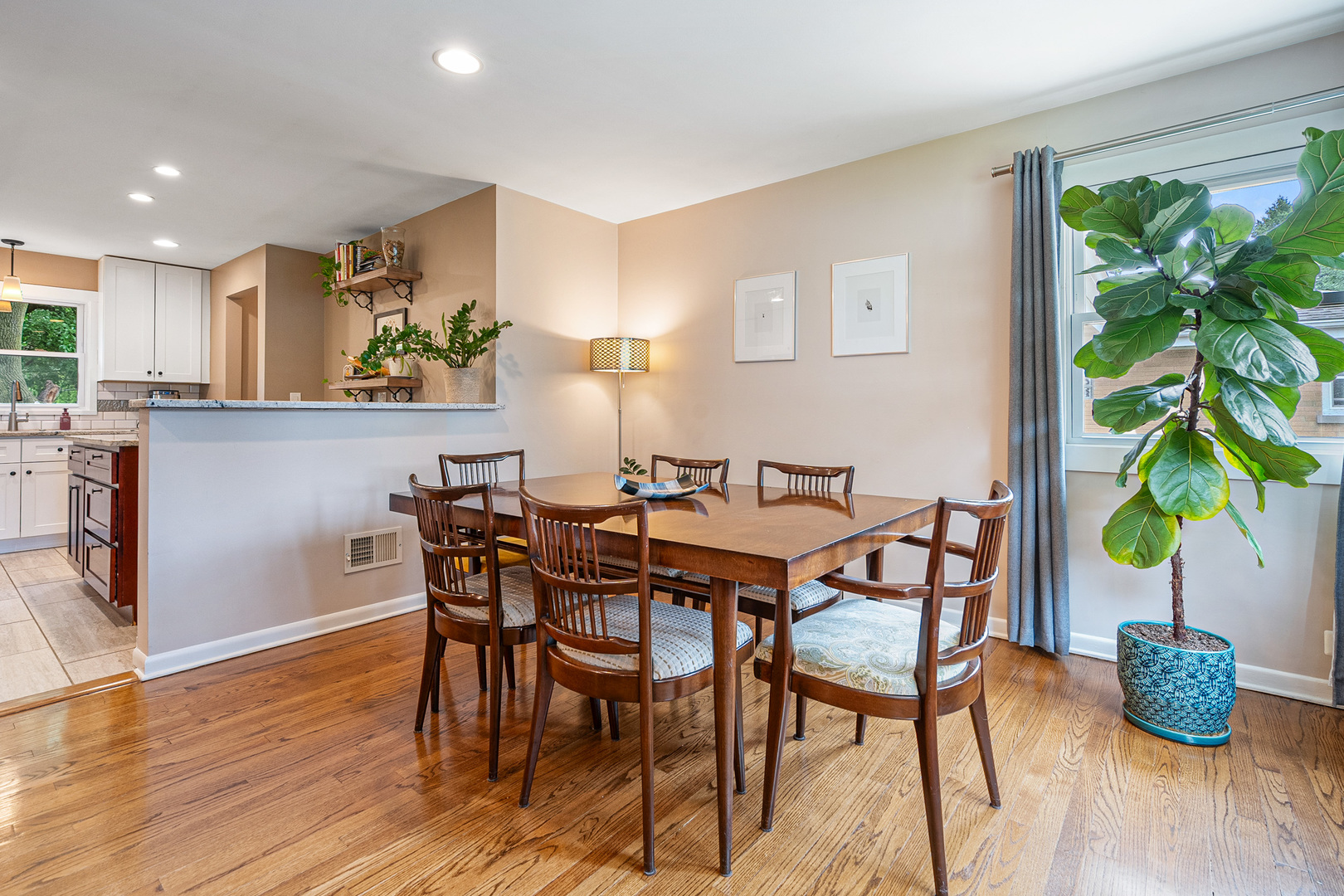 Homes for sale in Arlington Heights, IL | 1302 W Campbell St, Arlington Heights, IL 60005 | MLS# 12451965